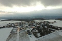 Einsetzende Dämmerung im Winter